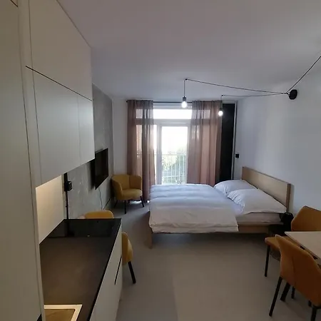 Entrez Snp - Pri Fakultnej Nemocnici Apartman Kassa