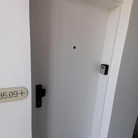 Entrez Snp - Pri Fakultnej Nemocnici Apartmán Kosice